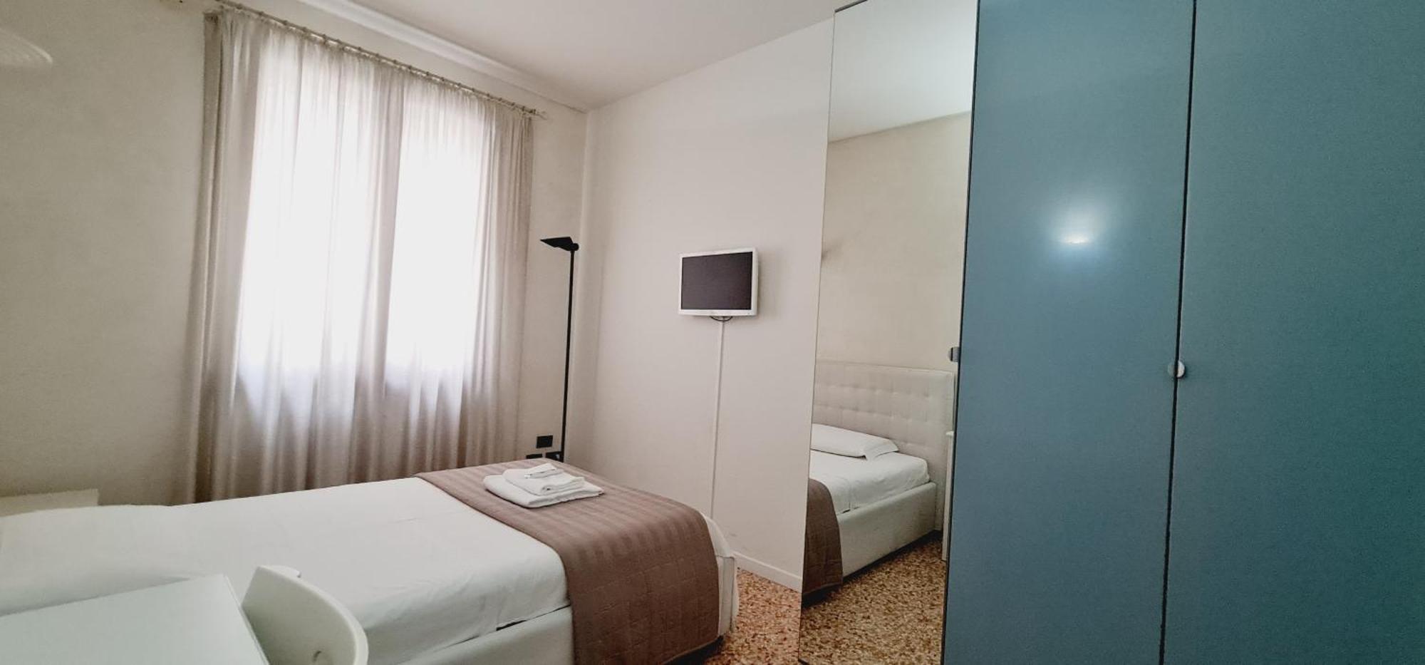 Locazione Turistica Gioia Bed & Breakfast Padua